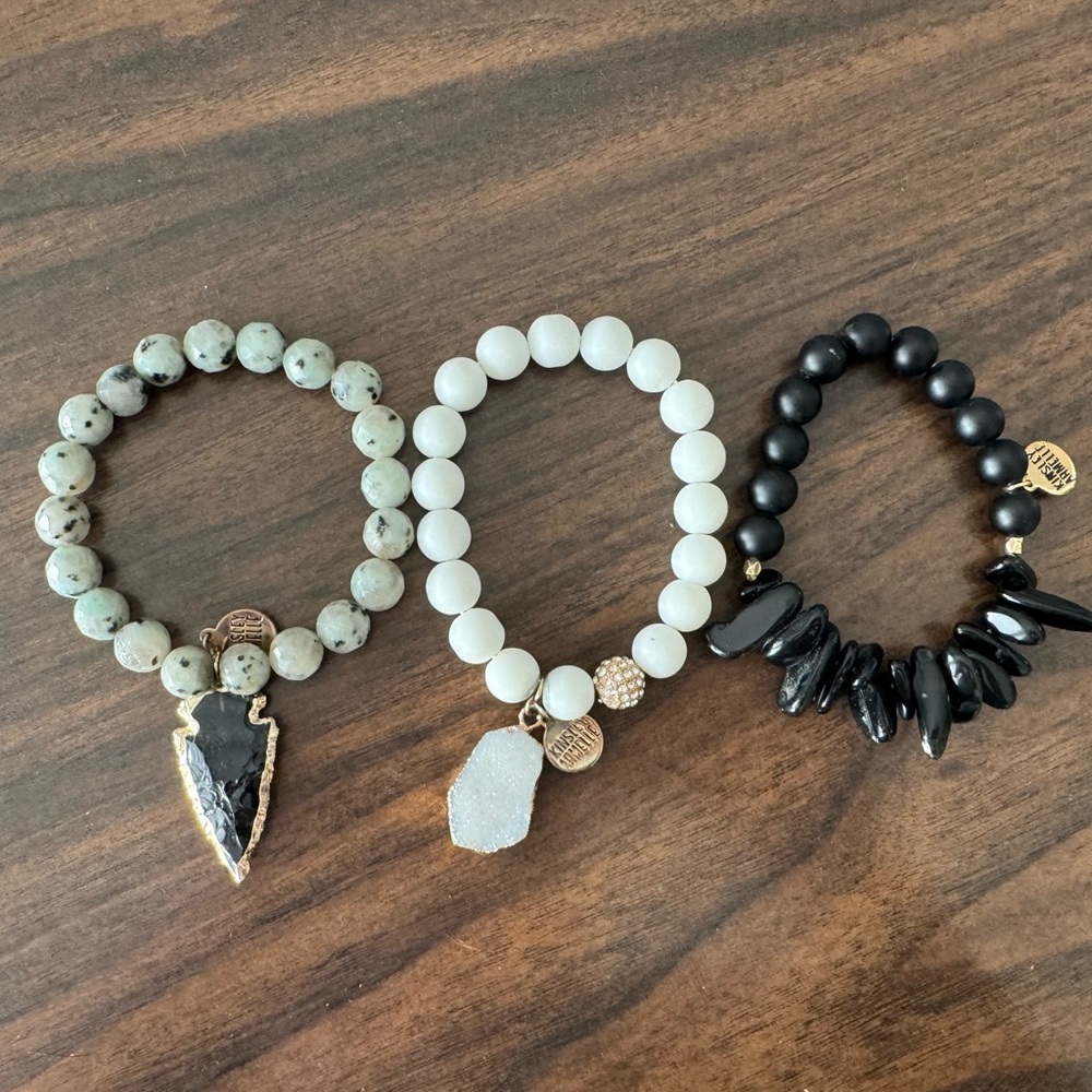 Kinsley Armelle Bracelets - Black, White, light gray w arrowhead and dark gray